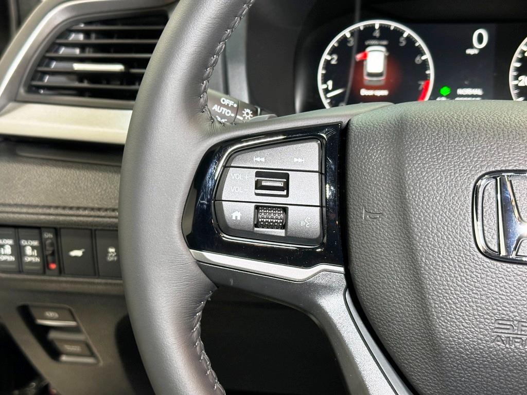 2026 Honda Odyssey EX-L - Crystal Black Pearl exterior view 16