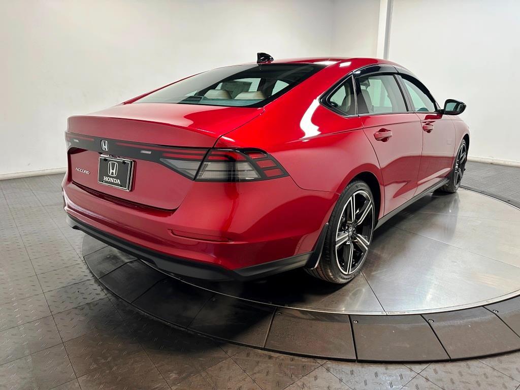 2026 Honda Accord Sedan SE - Radiant Red Metallic exterior view 8