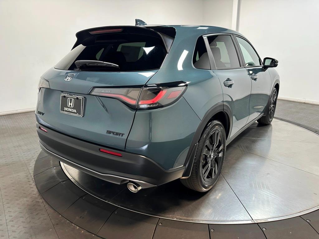 2027 Honda HR-V Sport - Nordic Forest Pearl exterior view 8