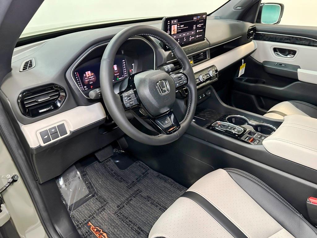 2026 Honda Passport TrailSport Elite - Ash Green Metallic exterior view 18