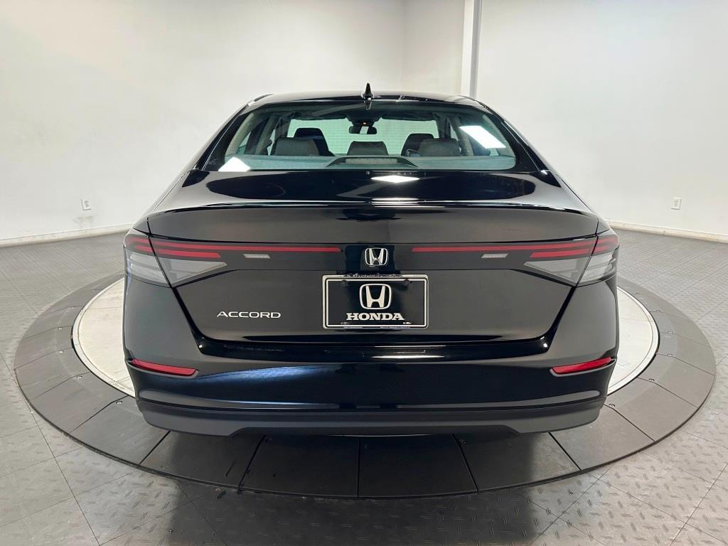 2026 Honda Accord Sedan SE - Crystal Black Pearl exterior view 7