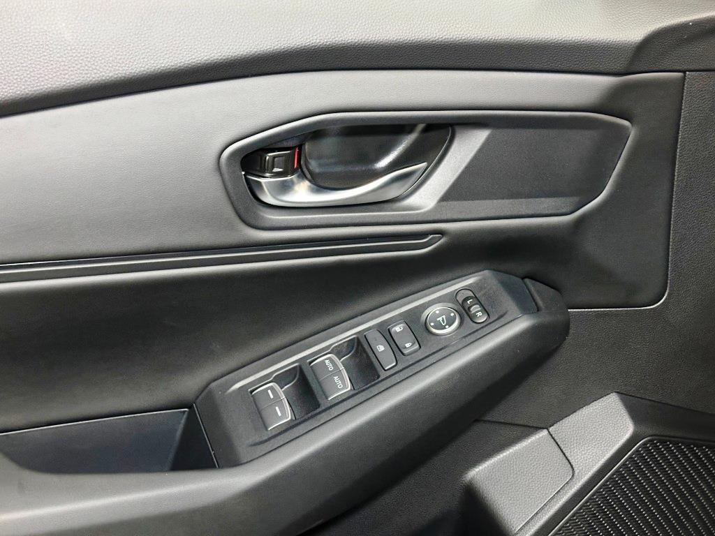 2026 Honda Accord Sedan SE - Crystal Black Pearl exterior view 12