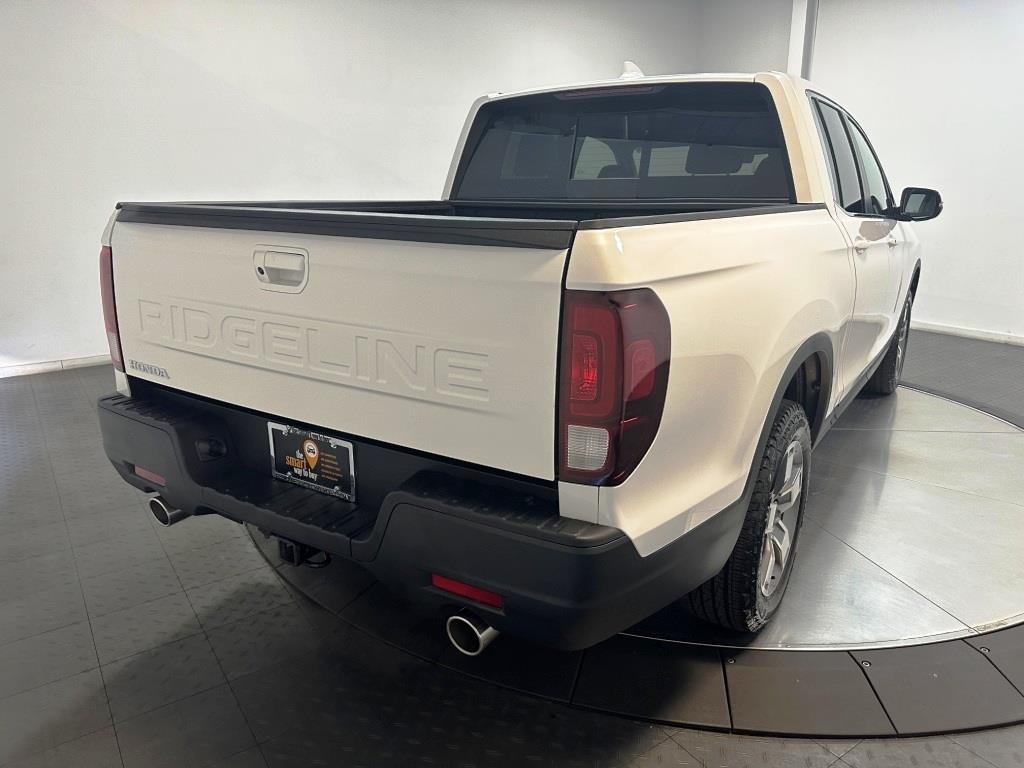 2026 Honda Ridgeline RTL - Platinum White Pearl exterior view 8