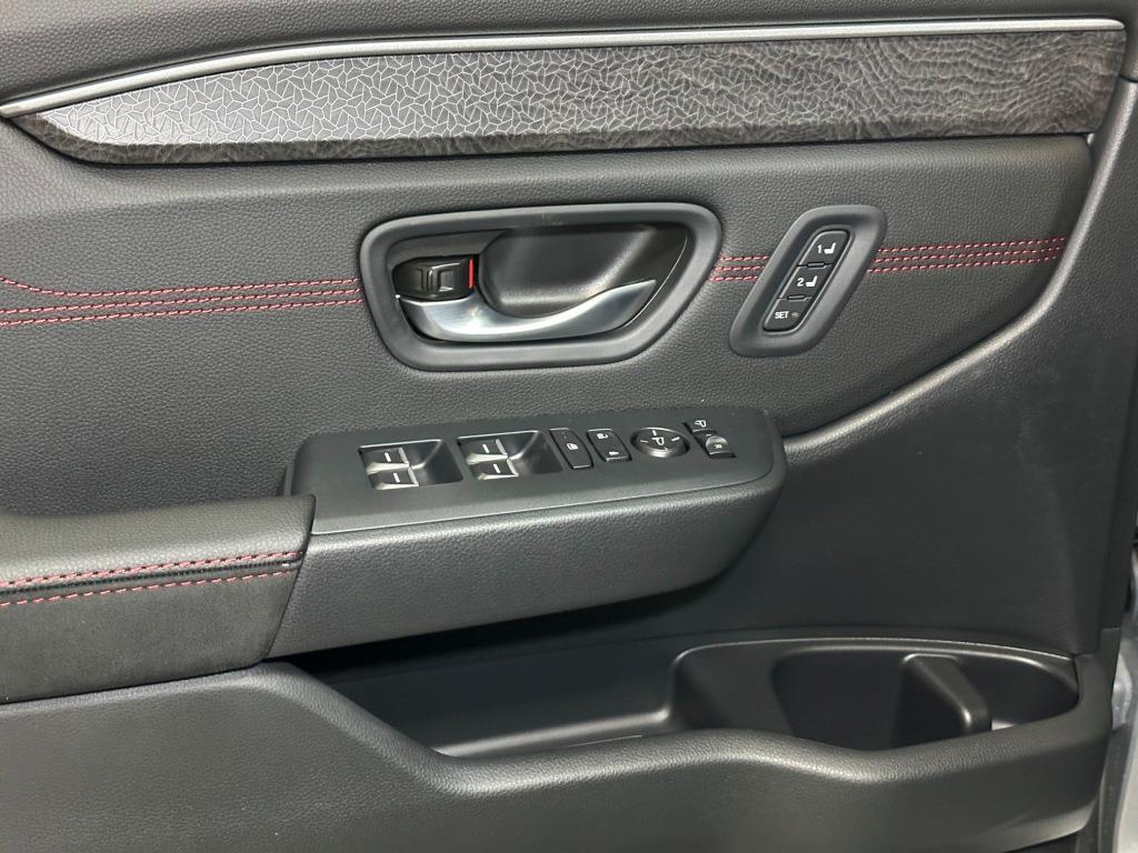 2026 Honda Pilot Black Edition - Solar Silver Metallic exterior view 12