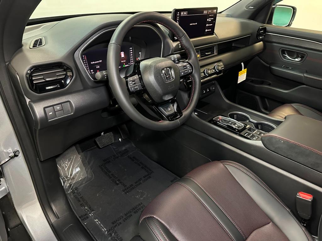 2026 Honda Pilot Black Edition - Solar Silver Metallic exterior view 15