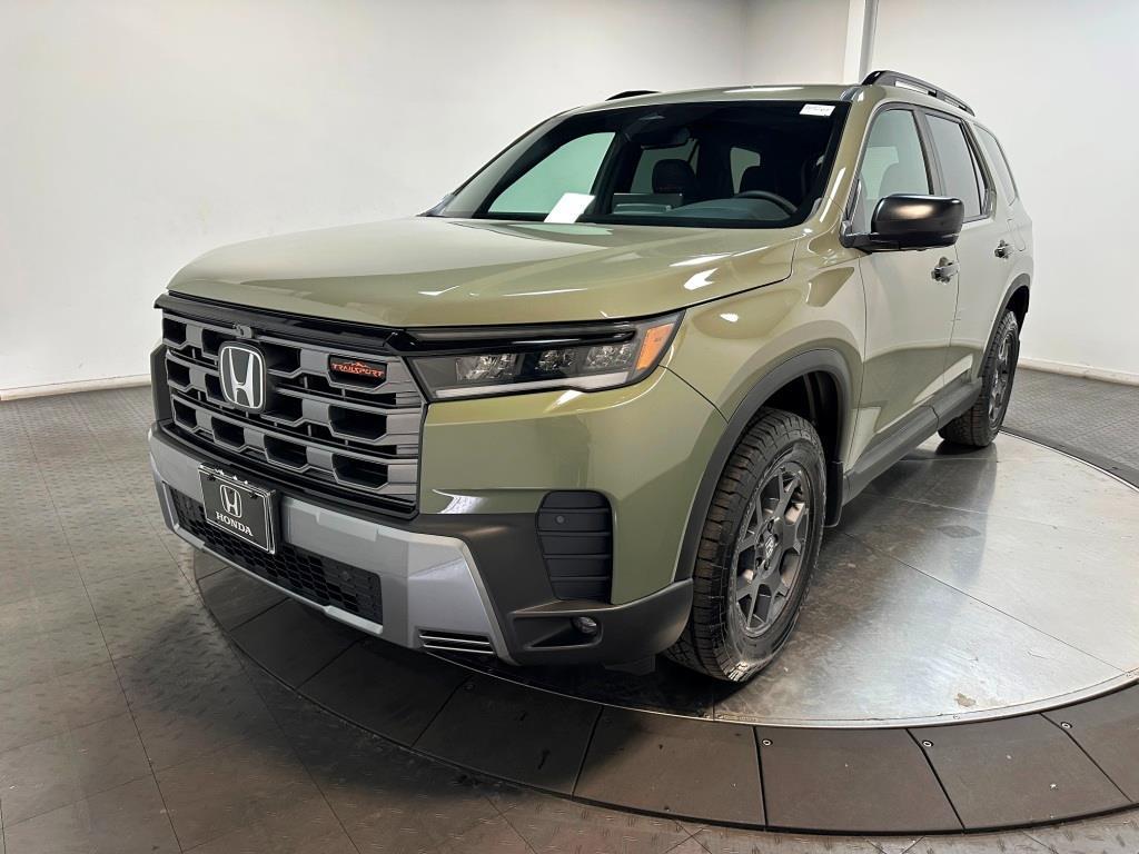 2026 Honda Pilot TrailSport - Ash Green Metallic exterior view 4
