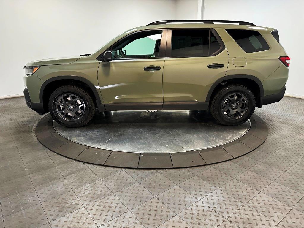 2026 Honda Pilot TrailSport - Ash Green Metallic exterior view 5