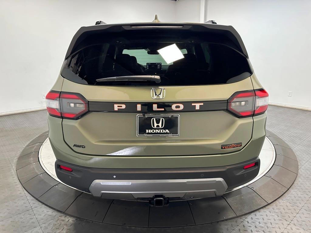 2026 Honda Pilot TrailSport - Ash Green Metallic exterior view 7