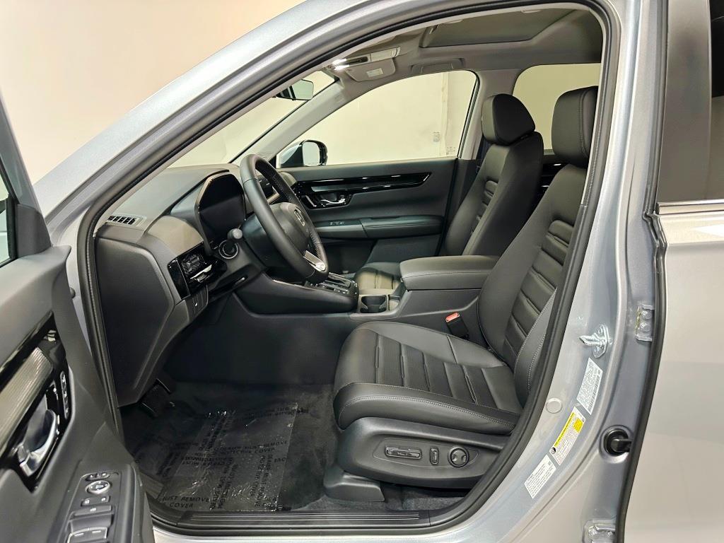 2026 Honda CR-V EX-L - Solar Silver Metallic exterior view 13