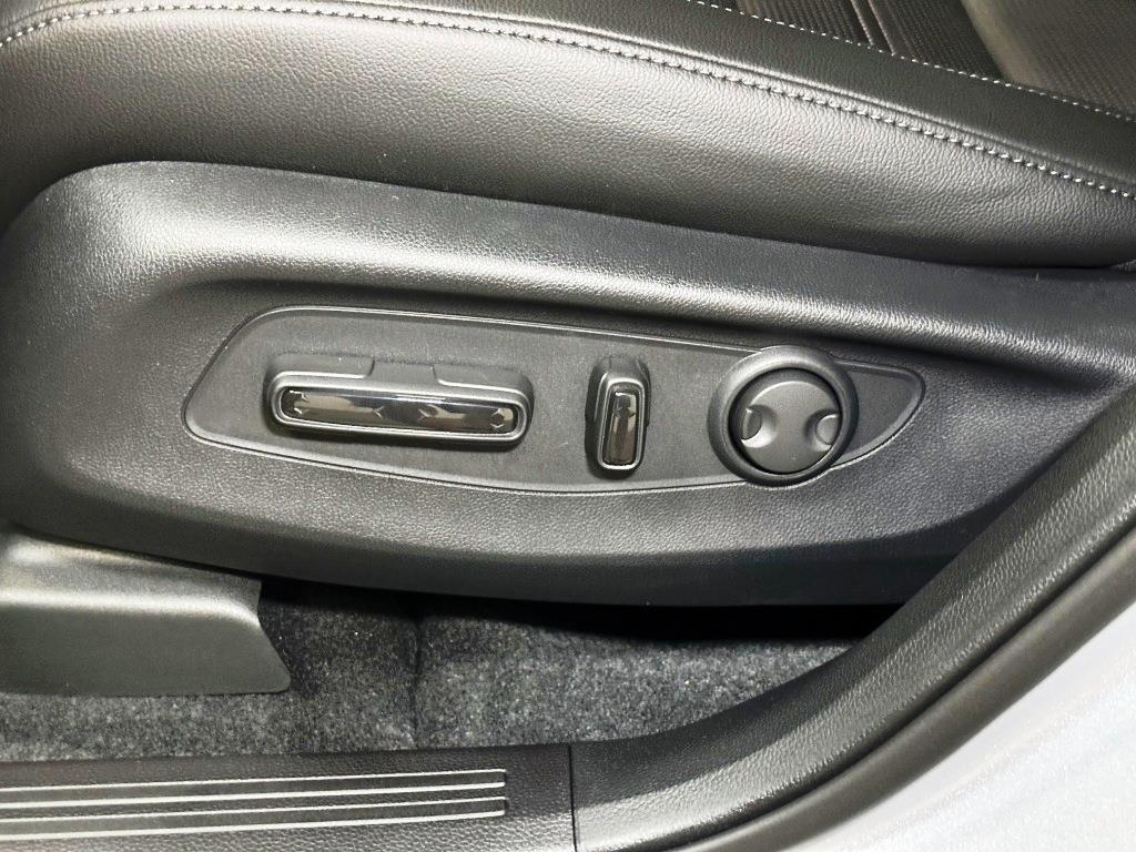 2026 Honda CR-V EX-L - Solar Silver Metallic exterior view 14