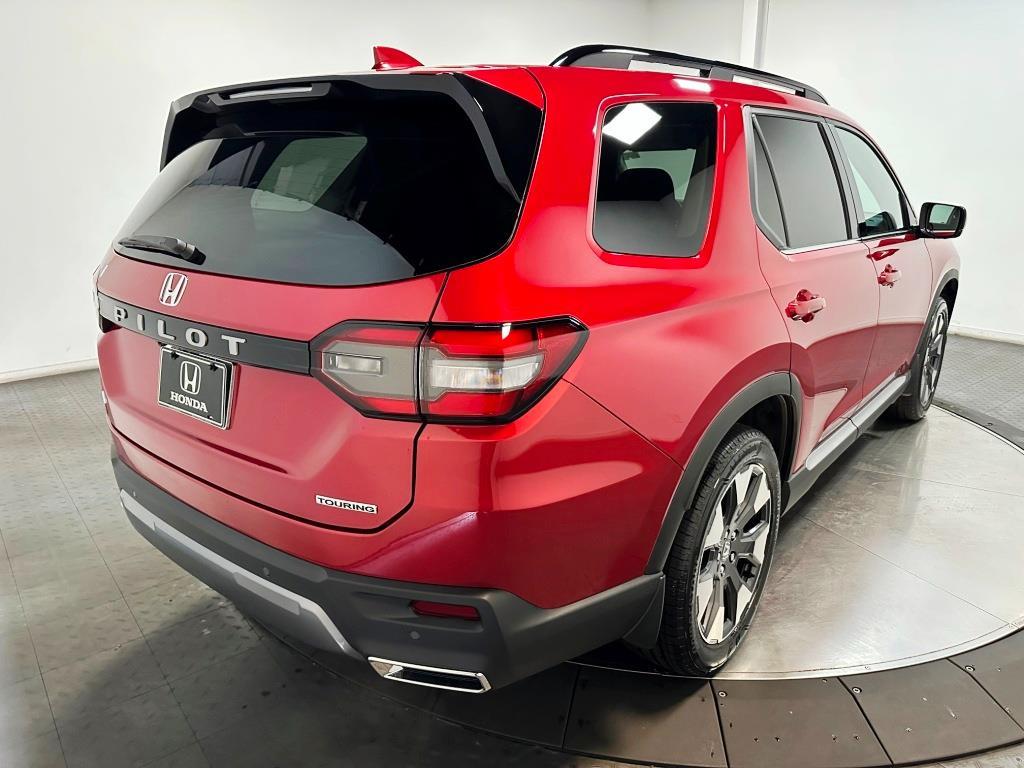 2026 Honda Pilot Touring - Radiant Red Metallic II exterior view 8