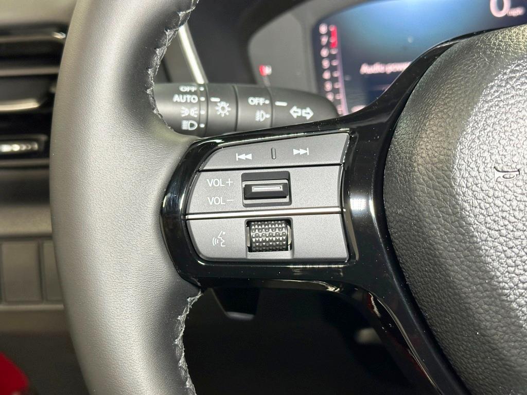 2026 Honda Pilot Touring - Radiant Red Metallic II exterior view 16