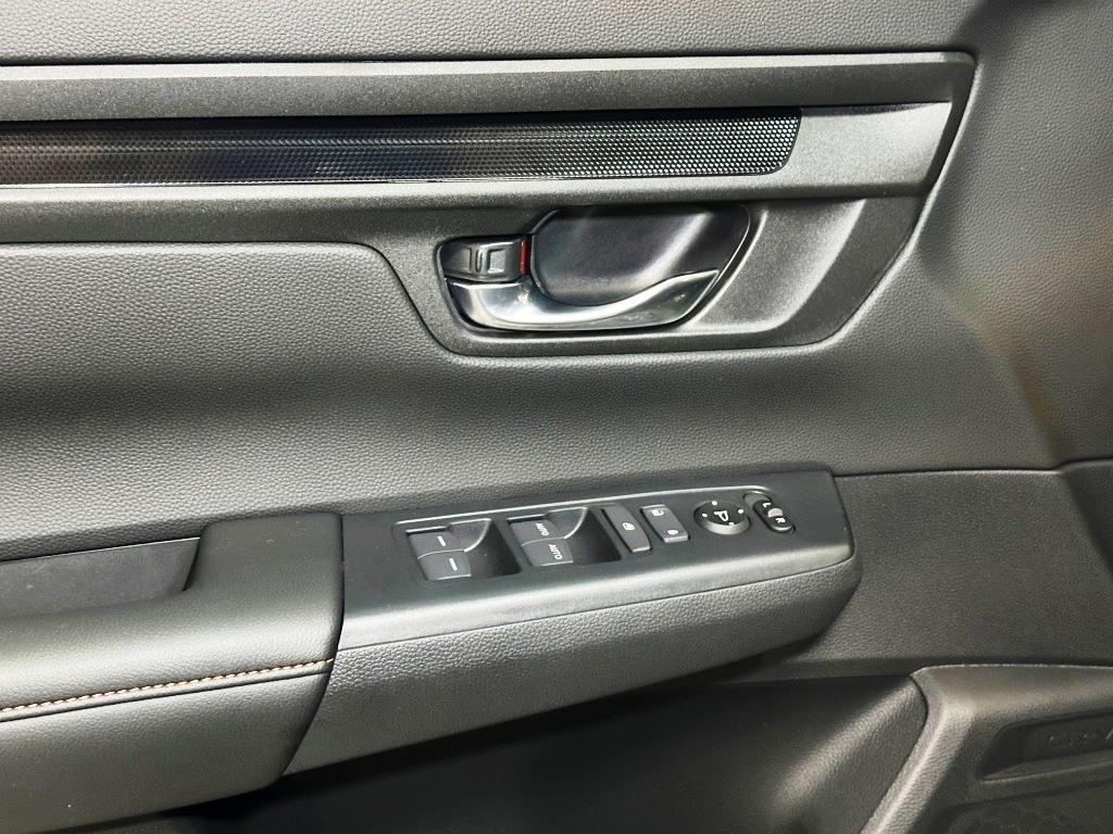 2026 Honda CR-V Hybrid TrailSport - Crystal Black Pearl exterior view 12