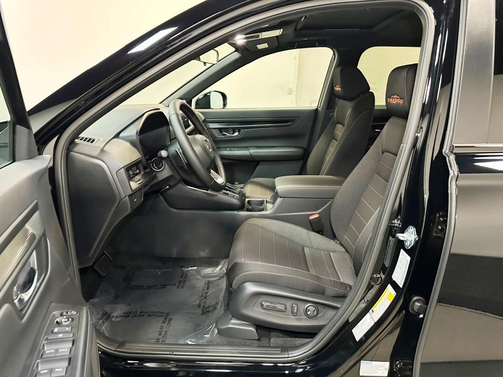 2026 Honda CR-V Hybrid TrailSport - Crystal Black Pearl exterior view 13
