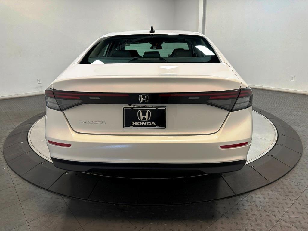 2026 HONDA ACCORD - Platinum White Pearl exterior view 7
