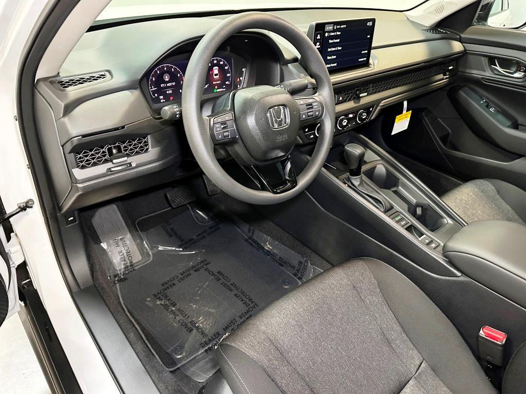 2026 HONDA ACCORD - Platinum White Pearl exterior view 16