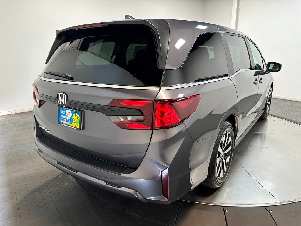 2026 Honda Odyssey EX-L - Modern Steel Metallic exterior view 8