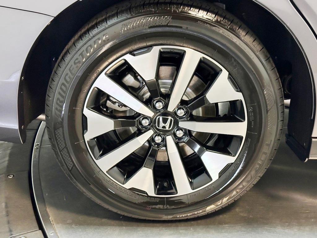 2026 Honda Odyssey EX-L - Modern Steel Metallic exterior view 10