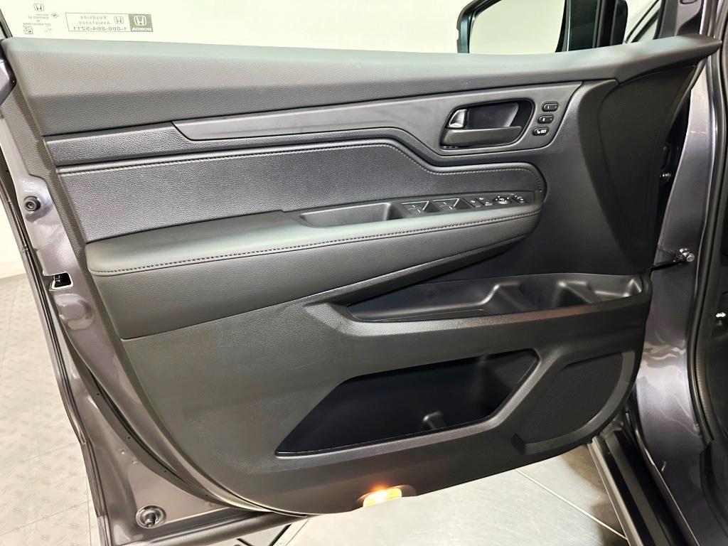 2026 Honda Odyssey EX-L - Modern Steel Metallic exterior view 11