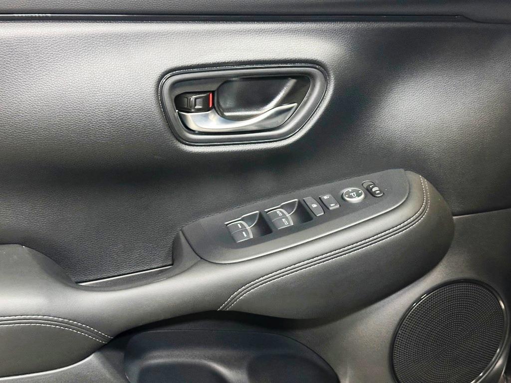 2027 Honda HR-V EX-L - Modern Steel Metallic exterior view 12