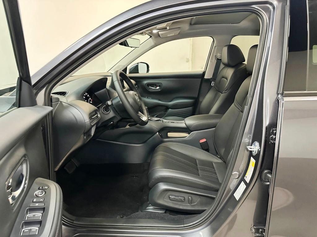 2027 Honda HR-V EX-L - Modern Steel Metallic exterior view 13