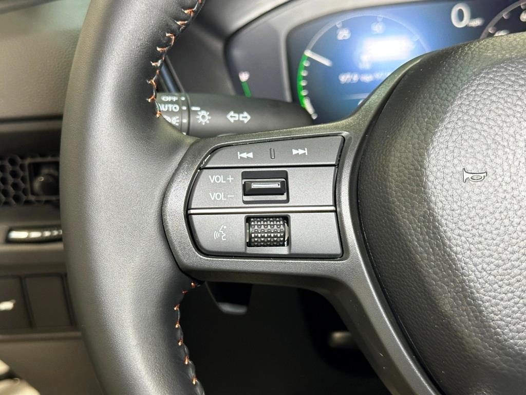 2026 Honda CR-V Hybrid Sport-L - Platinum White Pearl exterior view 17