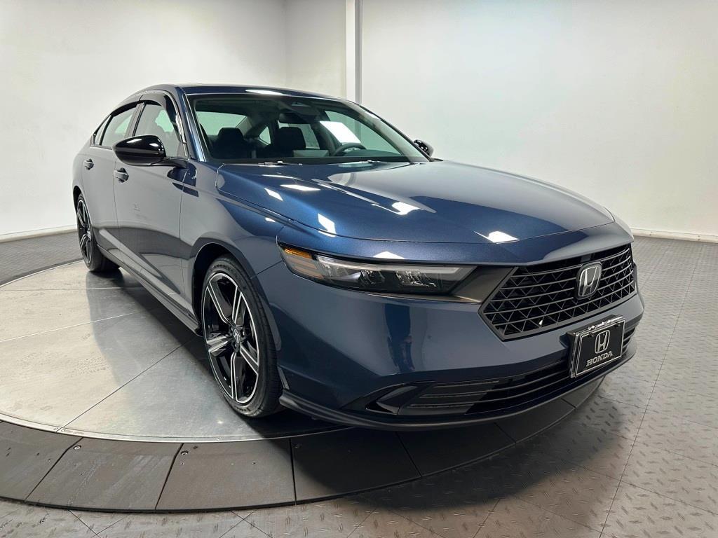 2026 Honda Accord Sedan SE - Canyon River Blue Metallic exterior view 2