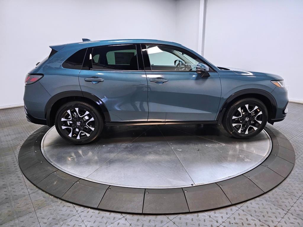 2027 Honda HR-V EX-L - Nordic Forest Pearl exterior view 9