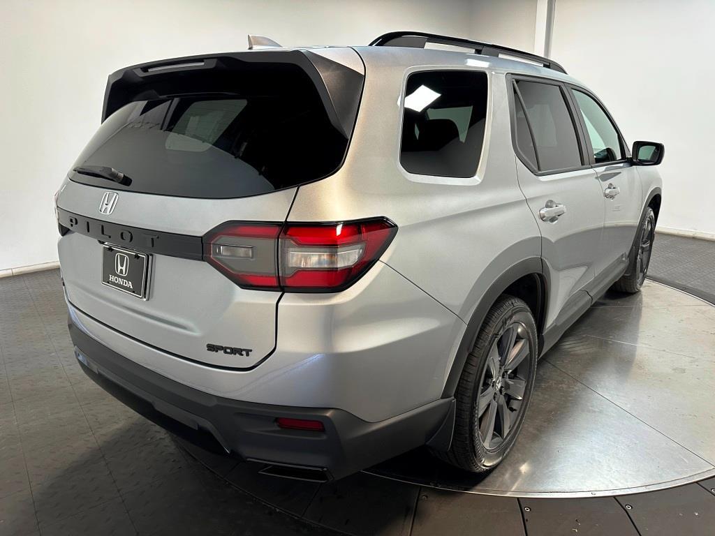 2026 Honda Pilot Sport - Solar Silver Metallic exterior view 8