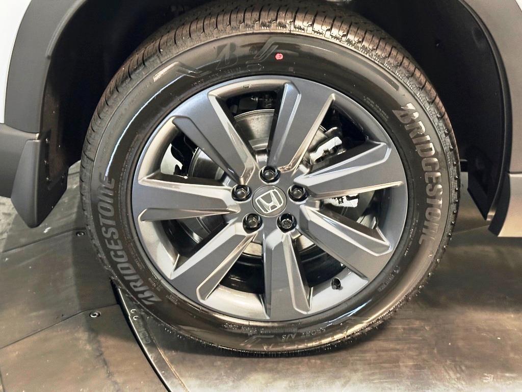 2026 Honda Pilot Sport - Solar Silver Metallic exterior view 10