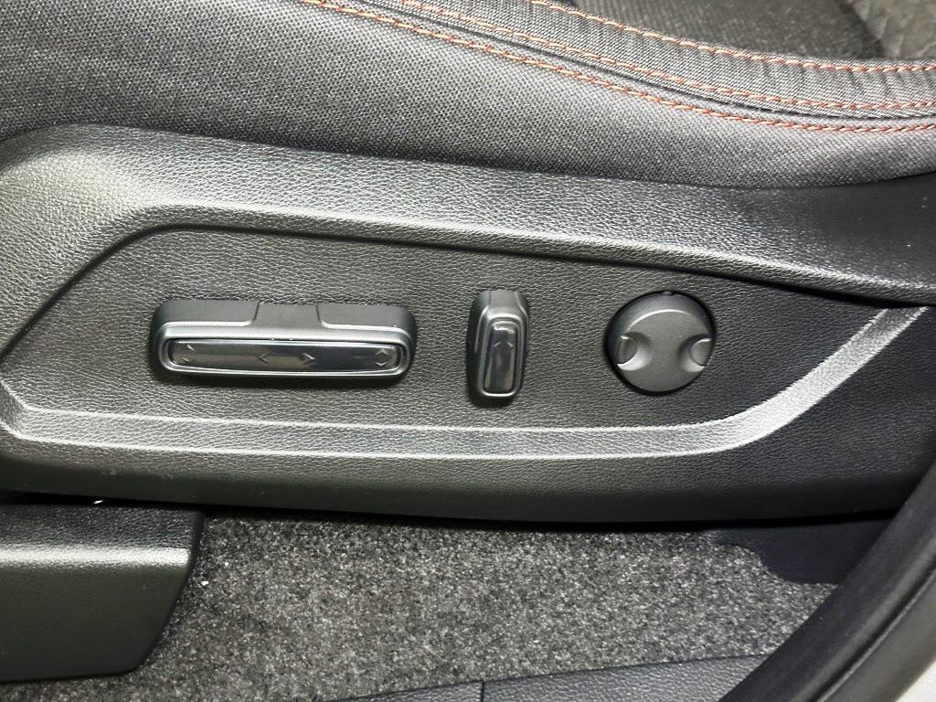 2026 Honda Pilot Sport - Solar Silver Metallic exterior view 14