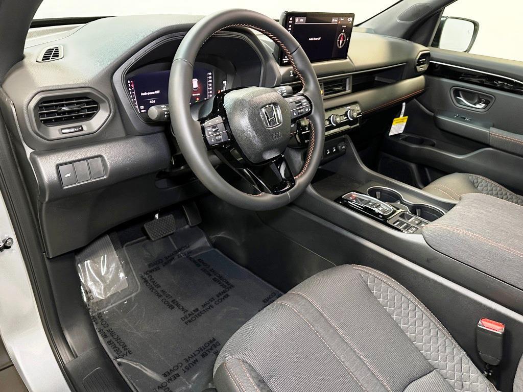 2026 Honda Pilot Sport - Solar Silver Metallic exterior view 15