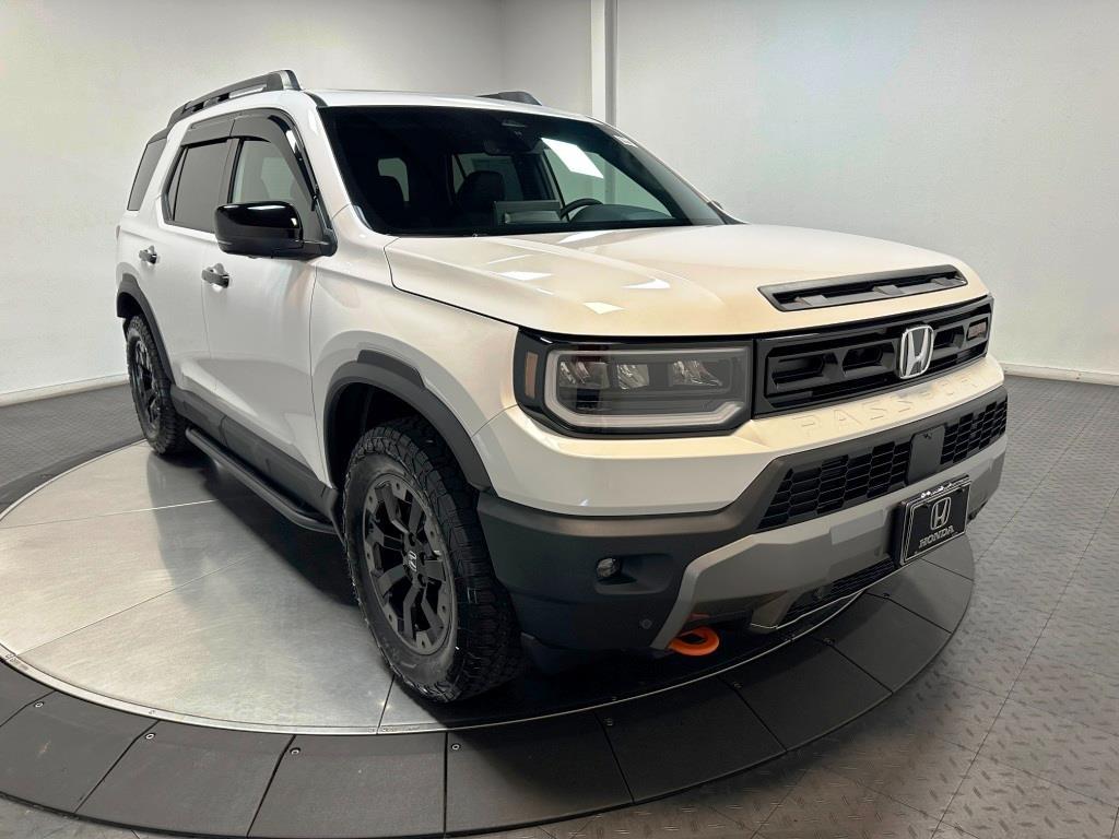 2026 Honda Passport TrailSport Elite - Platinum White Pearl exterior view 2