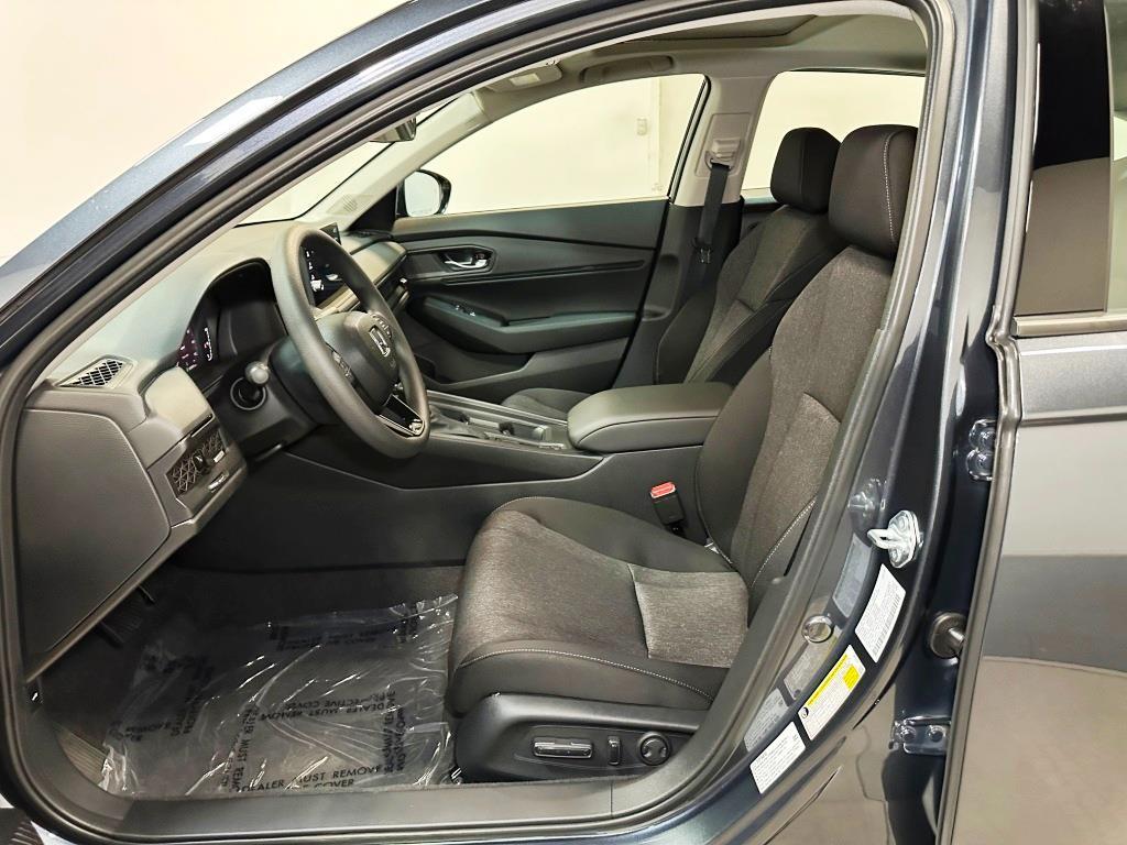 2026 Honda Accord Sedan SE - Meteorite Gray Metallic exterior view 13