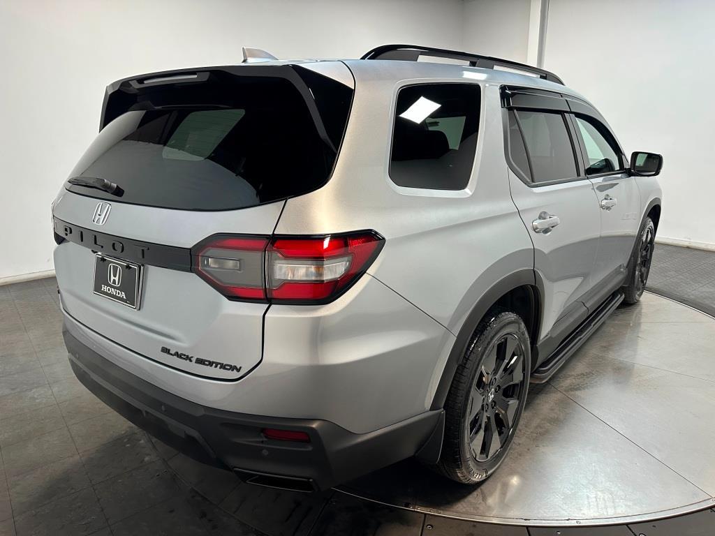 2026 HONDA Pilot BLACK - SILVER exterior view 8