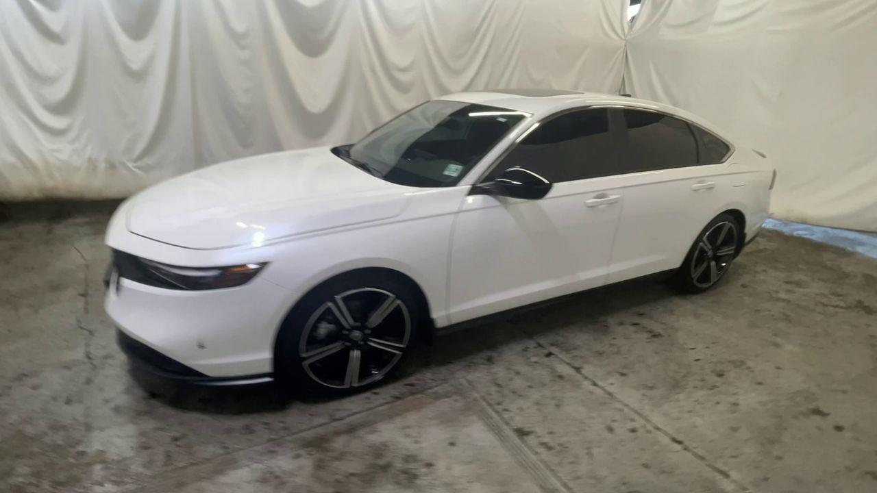 2025 Honda Accord Hybrid Sport - Platinum White Pearl exterior view 4