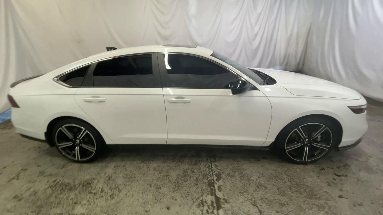2025 Honda Accord Hybrid Sport - Platinum White Pearl exterior view 9