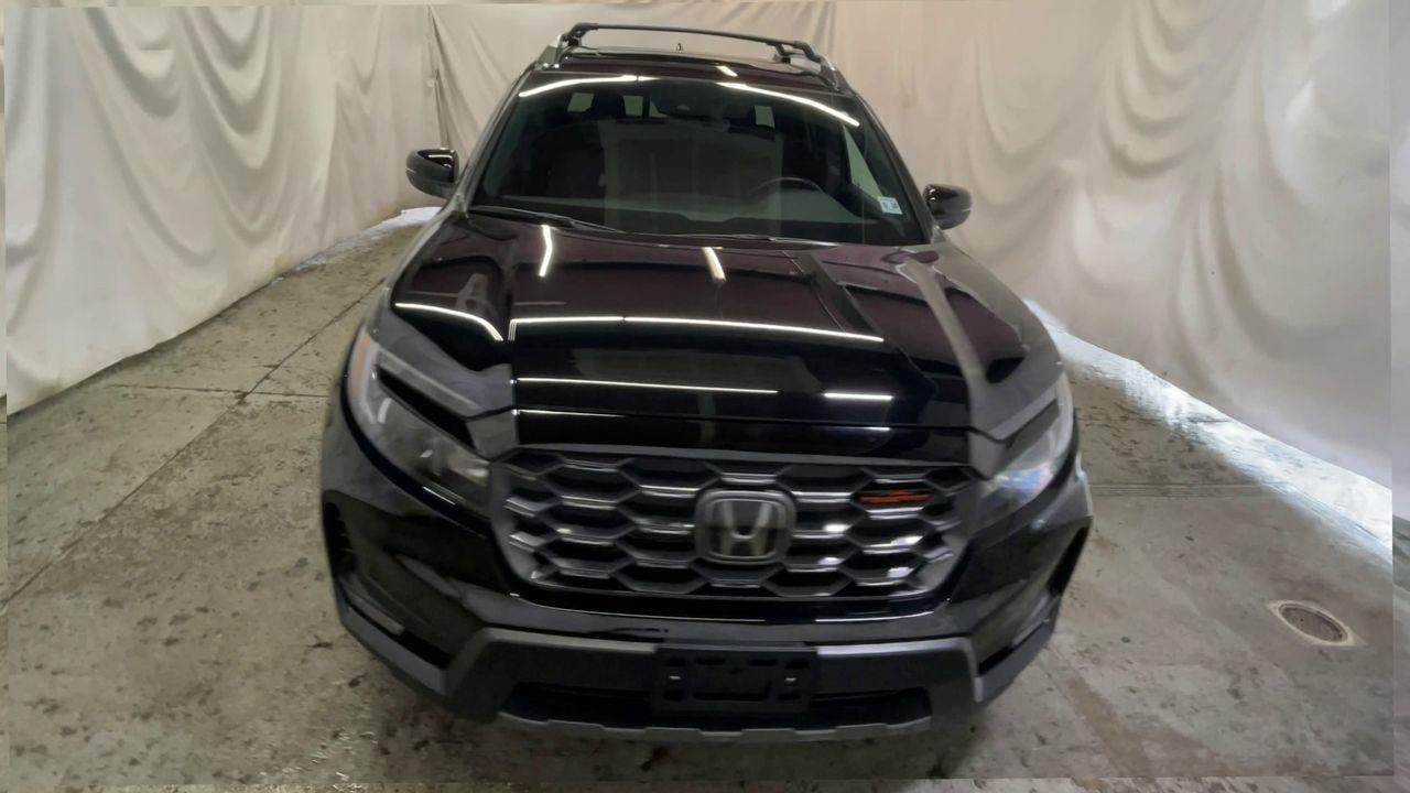 2025 Honda Ridgeline TrailSport - Crystal Black Pearl exterior view 3