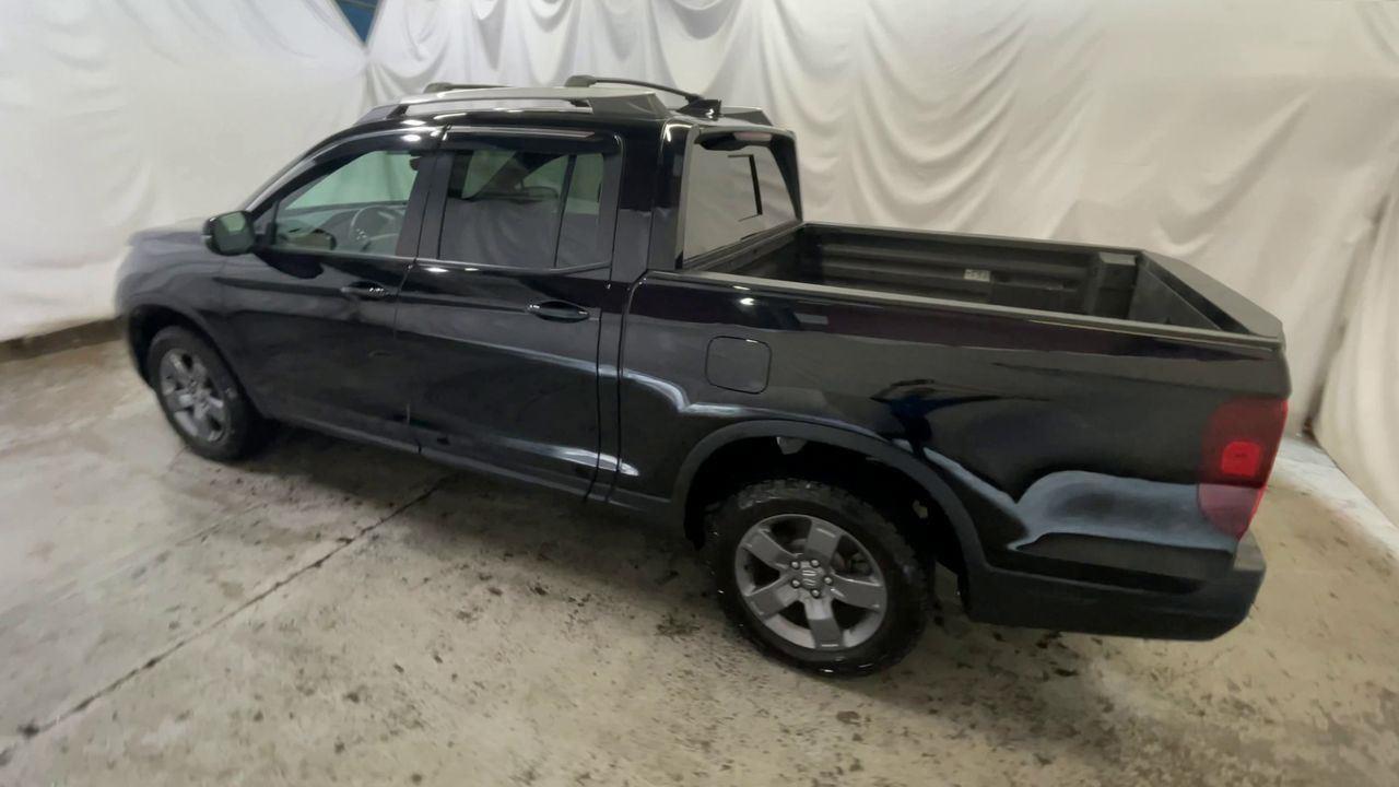 2025 Honda Ridgeline TrailSport - Crystal Black Pearl exterior view 6