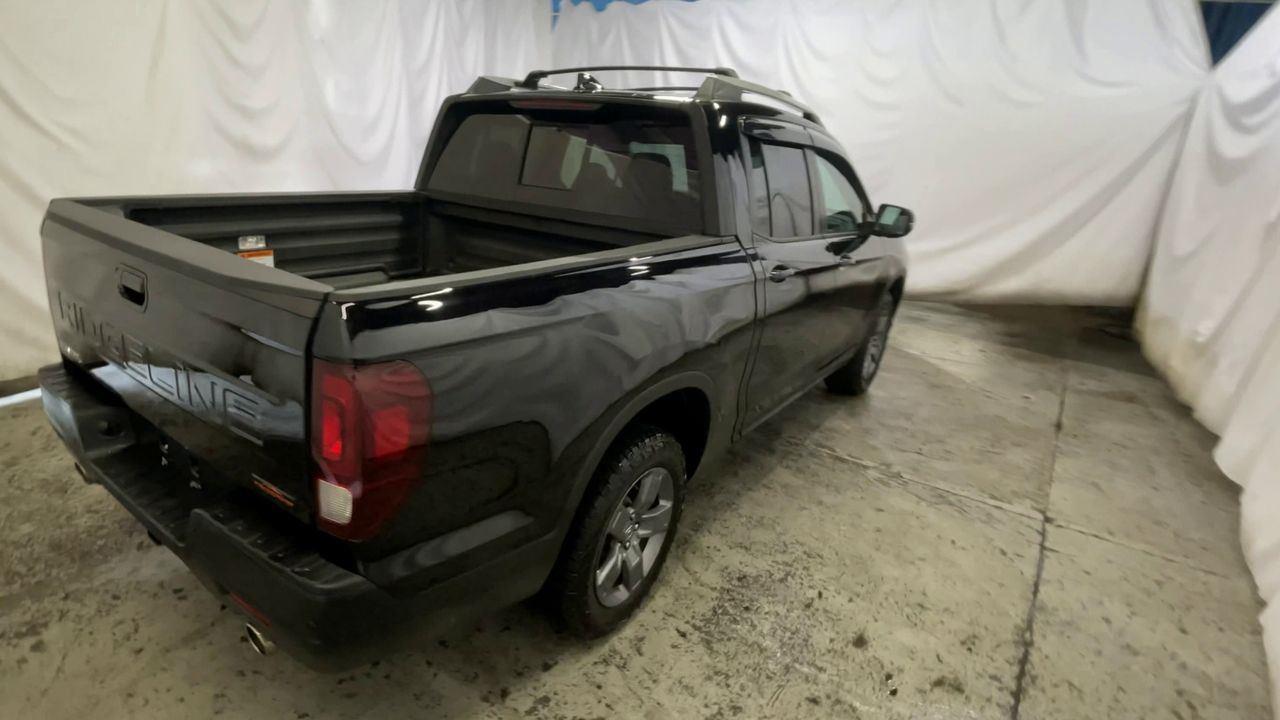2025 Honda Ridgeline TrailSport - Crystal Black Pearl exterior view 8