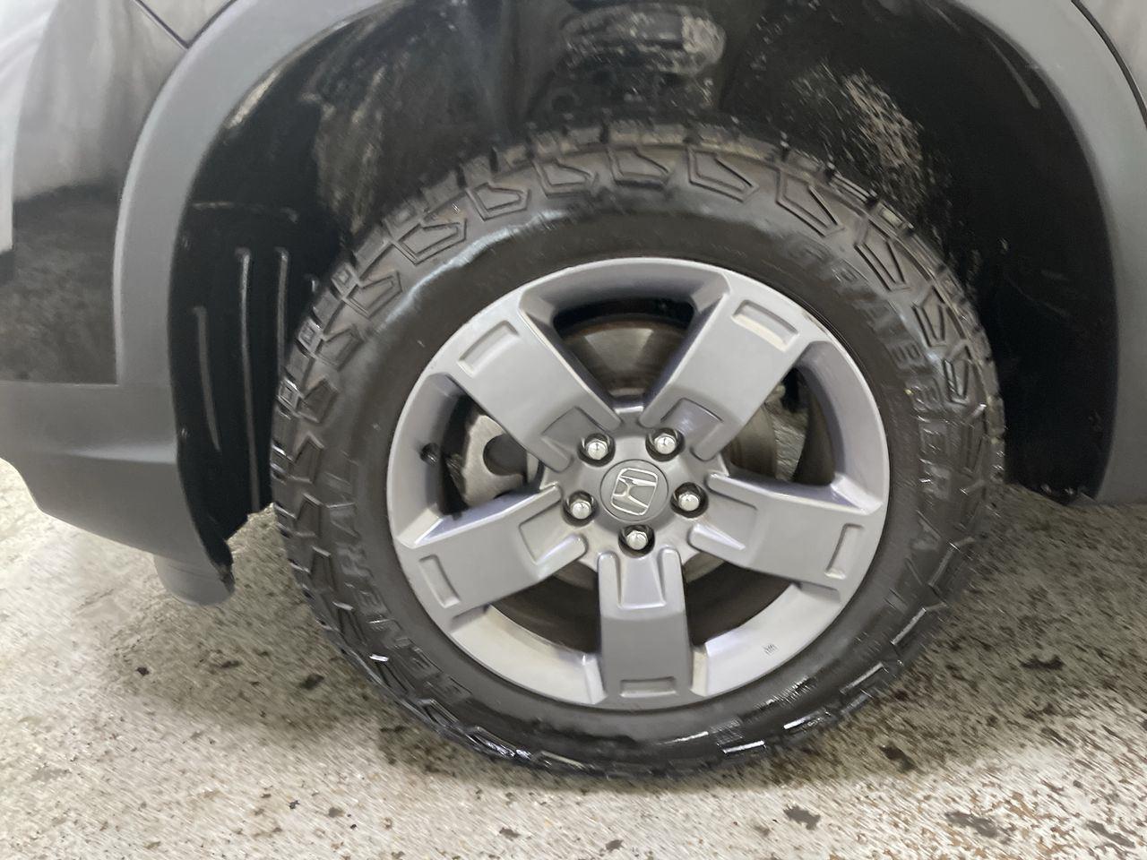 2025 Honda Ridgeline TrailSport - Crystal Black Pearl exterior view 10