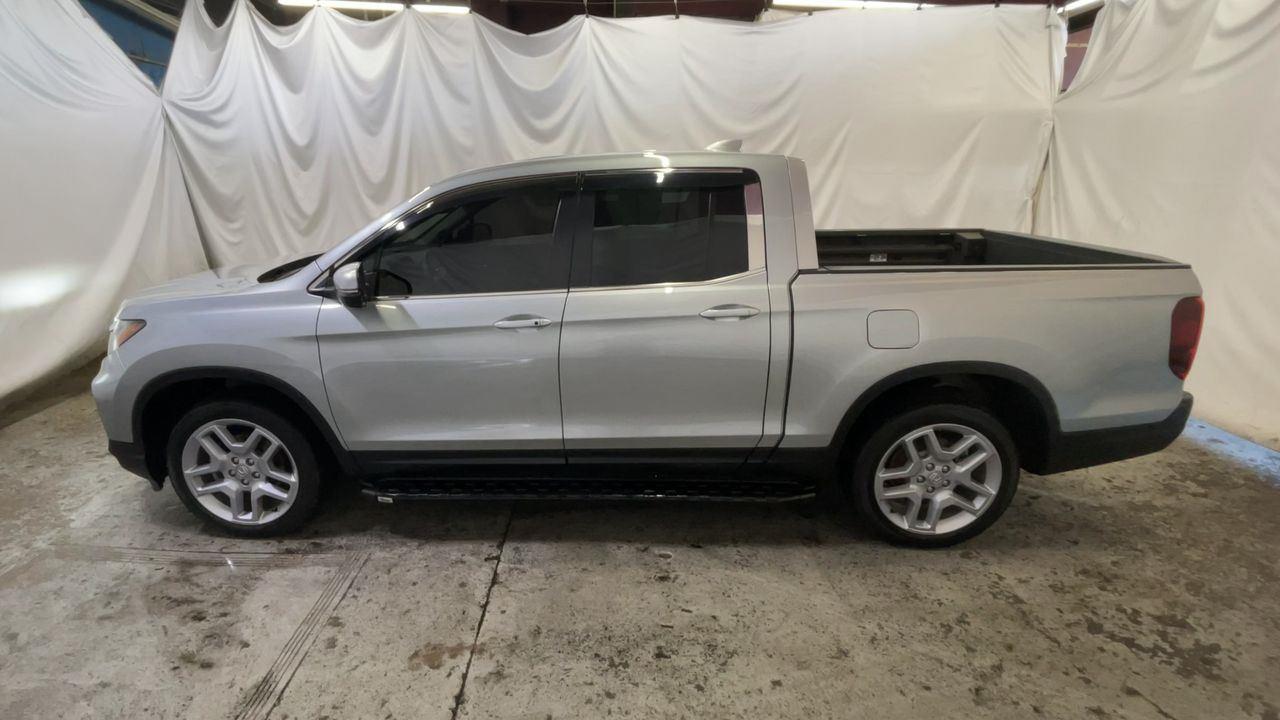 2025 Honda Ridgeline RTL - Solar Silver Metallic exterior view 5