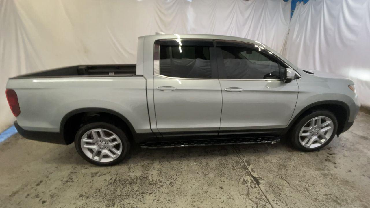 2025 Honda Ridgeline RTL - Solar Silver Metallic exterior view 9