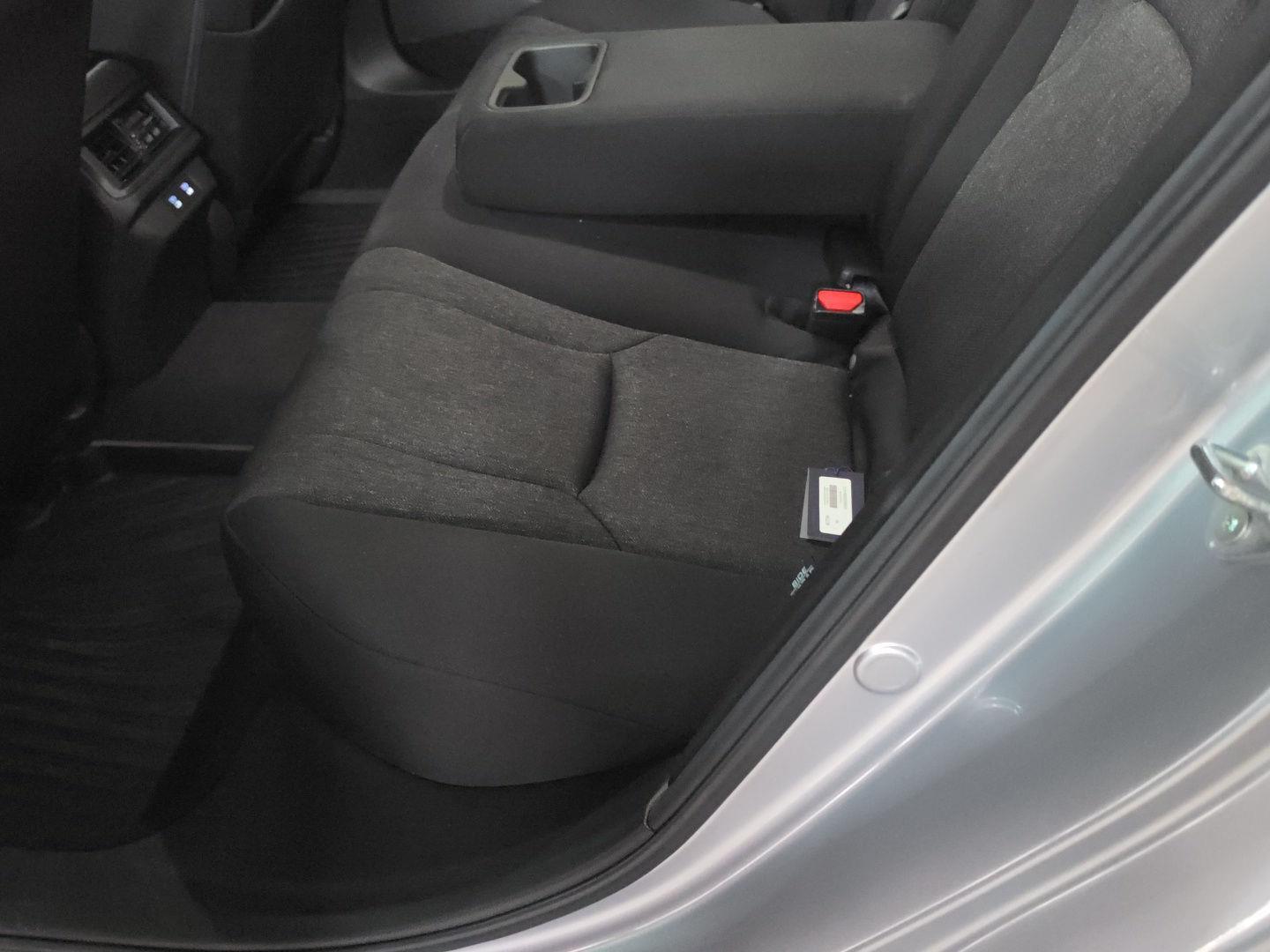 2025 Honda Accord Sedan SE - Solar Silver Metallic exterior view 5