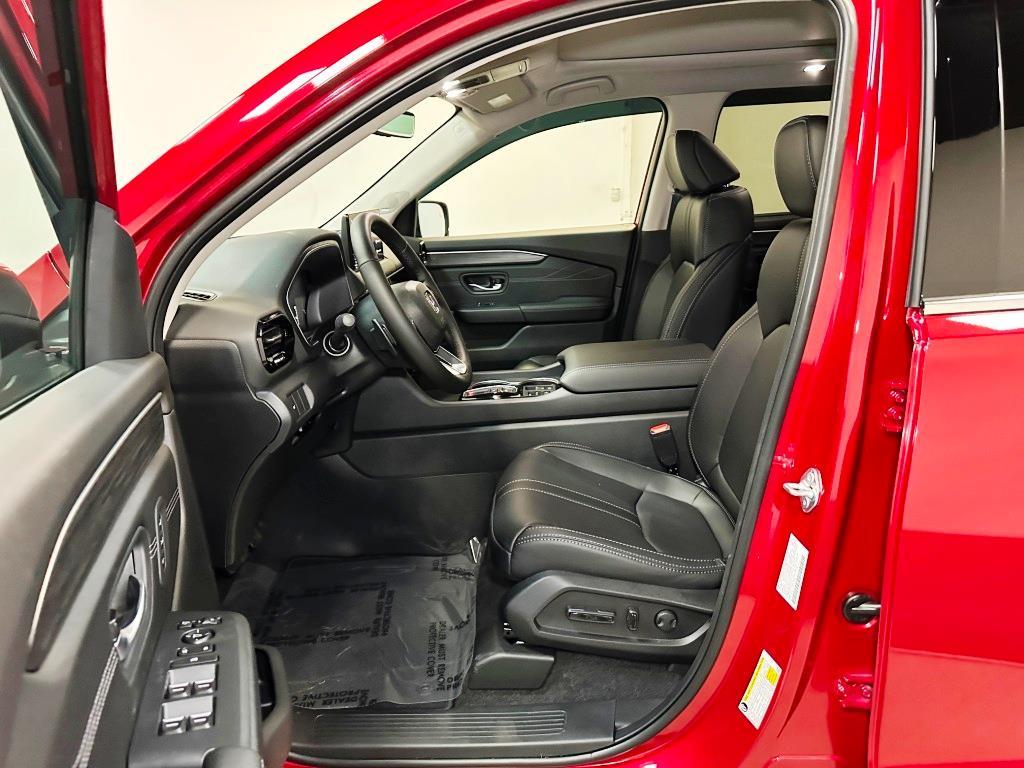 2026 Honda Pilot Touring S - Radiant Red Metallic II exterior view 13