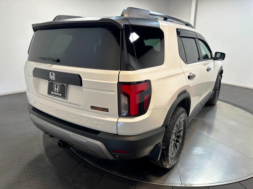 2026 Honda Passport TrailSport - Platinum White Pearl exterior view 8