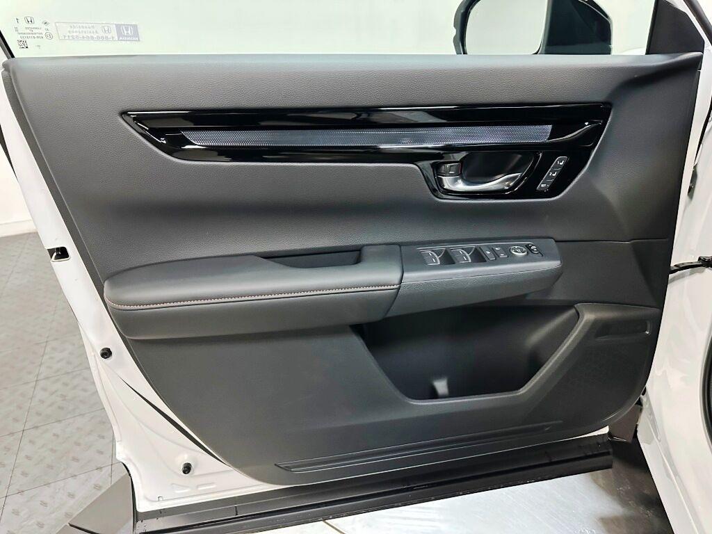 2026 Honda CR-V Hybrid Sport Touring - Platinum White Pearl exterior view 11