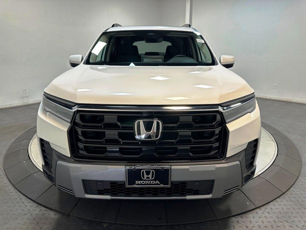 2026 HONDA Pilot TRG - WHITE exterior view 3