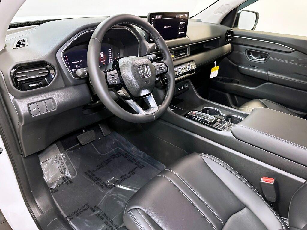 2026 HONDA Pilot TRG - WHITE exterior view 15