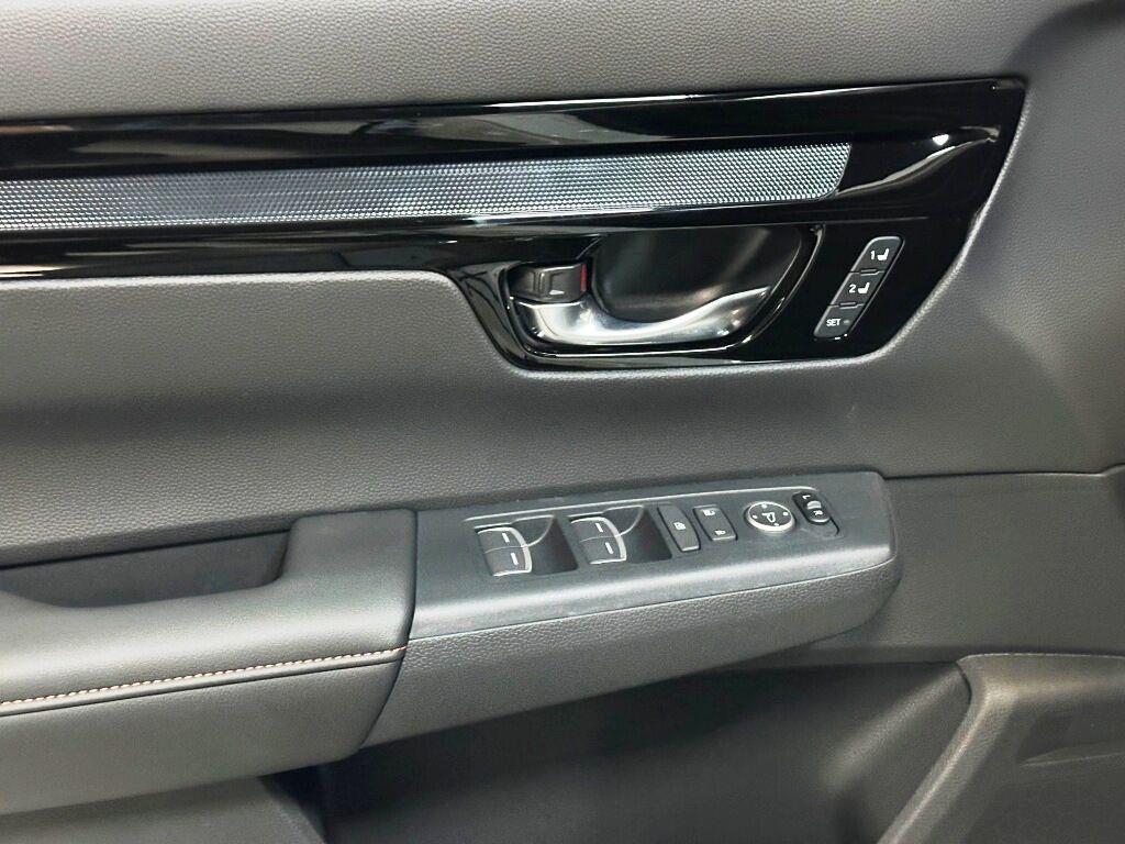 2026 Honda CR-V Hybrid Sport Touring - Platinum White Pearl exterior view 12